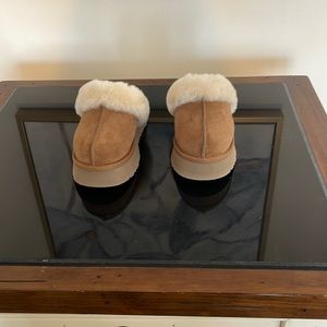 Uggs size 7 new